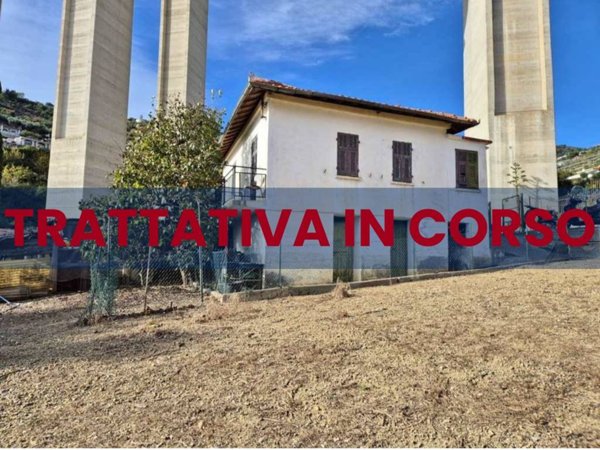 casa indipendente in vendita a Sanremo