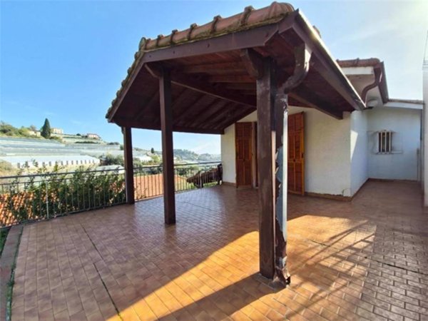 casa indipendente in vendita a Sanremo