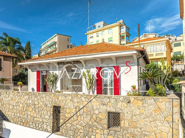 casa indipendente in vendita a Sanremo