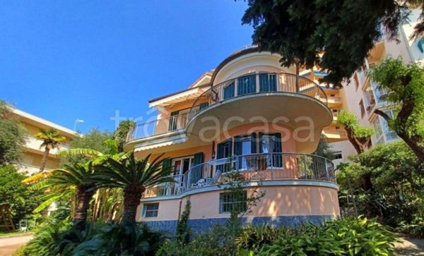 casa indipendente in vendita a Sanremo