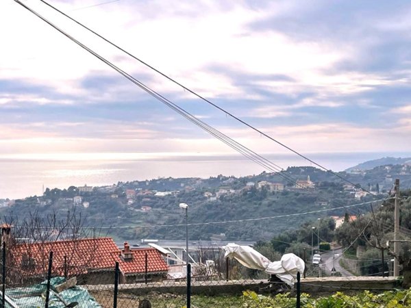 casa indipendente in vendita a Sanremo