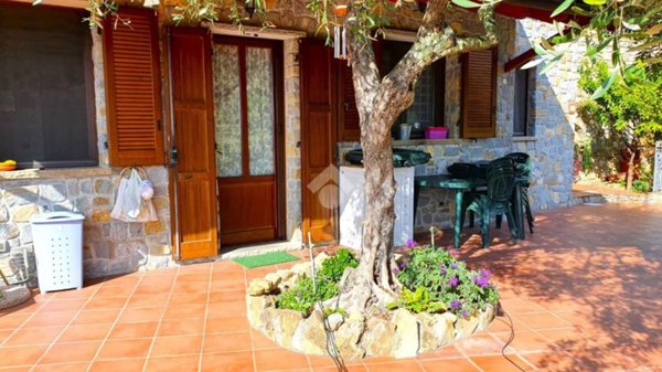 casa indipendente in vendita a Sanremo