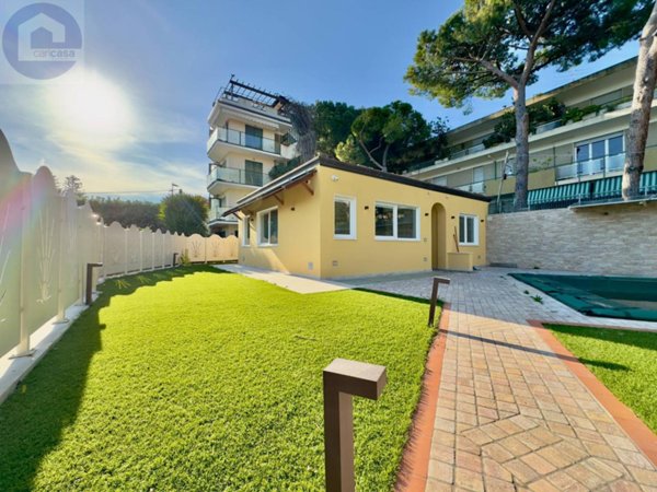 casa indipendente in vendita a Sanremo