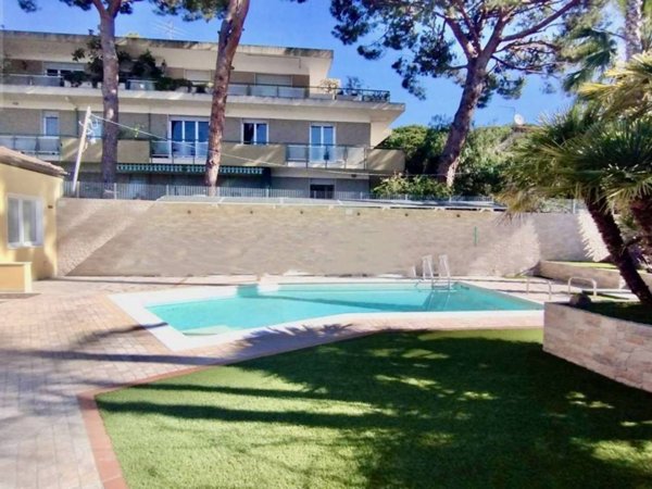 casa indipendente in vendita a Sanremo