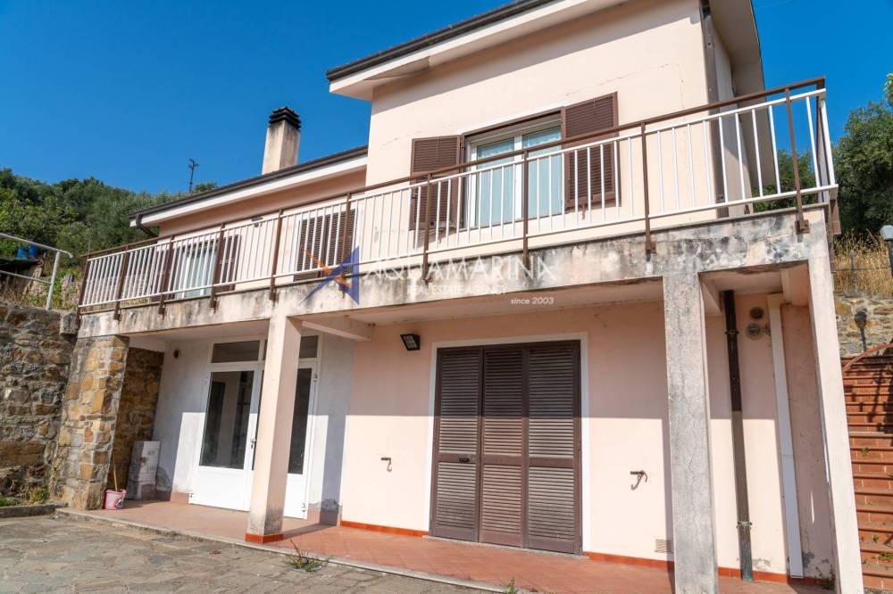 casa indipendente in vendita a Sanremo