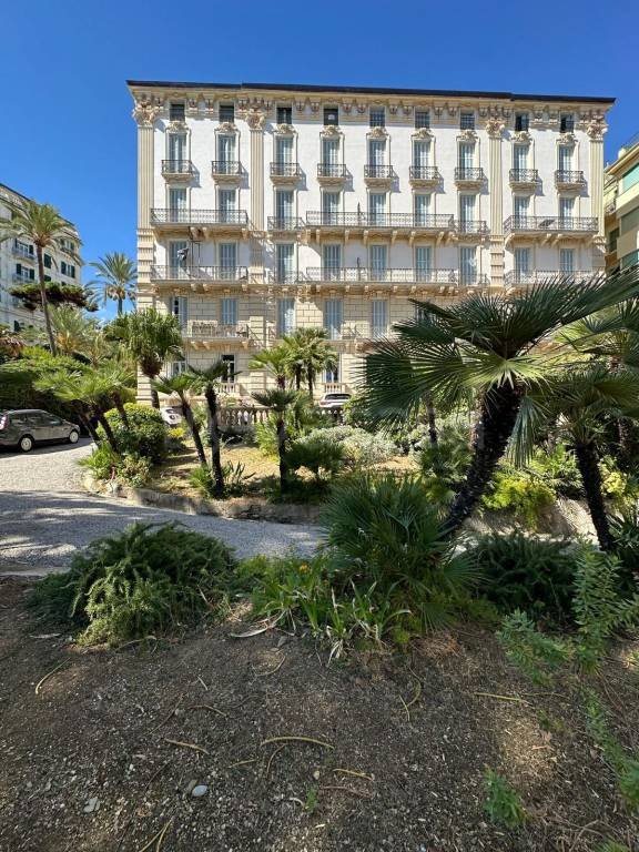 appartamento in vendita a Sanremo