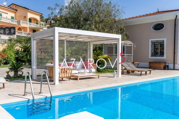 casa indipendente in vendita a Sanremo