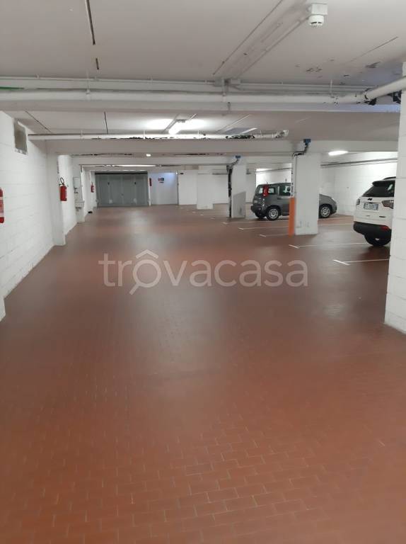 locale commerciale in vendita a Sanremo
