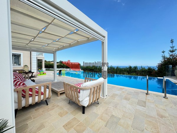 casa indipendente in vendita a Sanremo
