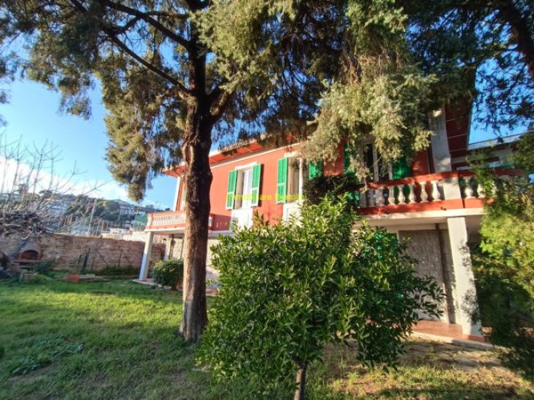 casa indipendente in vendita a Sanremo
