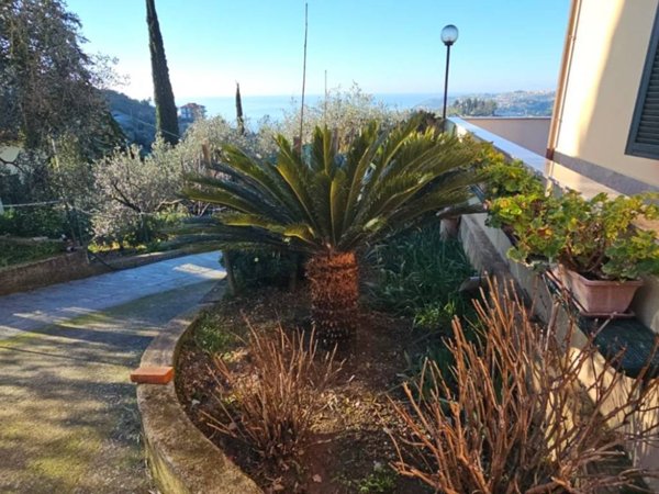 casa indipendente in vendita a Sanremo