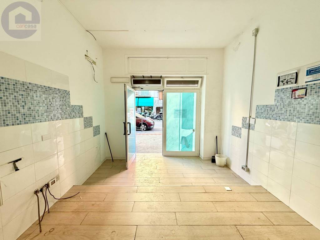 negozio in vendita a Sanremo