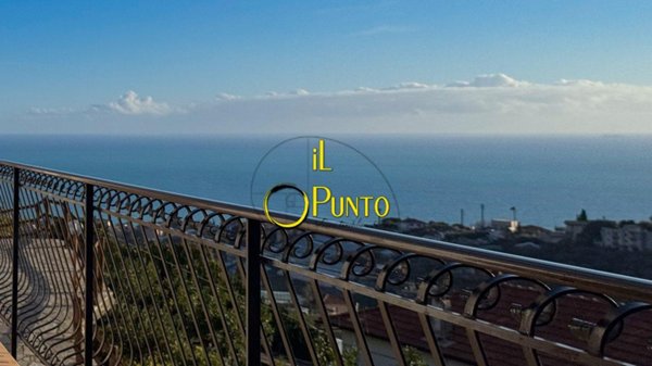 casa indipendente in vendita a Sanremo