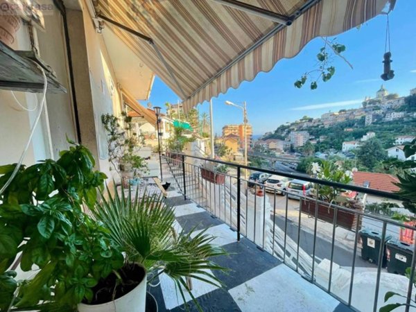casa indipendente in vendita a Sanremo