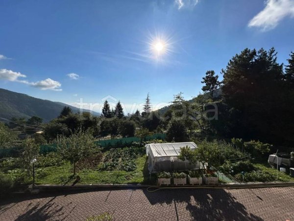 casa indipendente in vendita a Sanremo in zona San Romolo