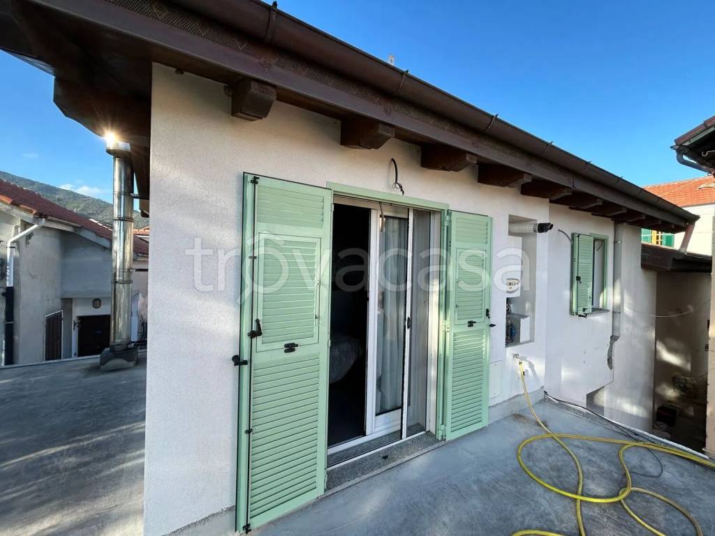 casa indipendente in vendita a Sanremo in zona Coldirodi