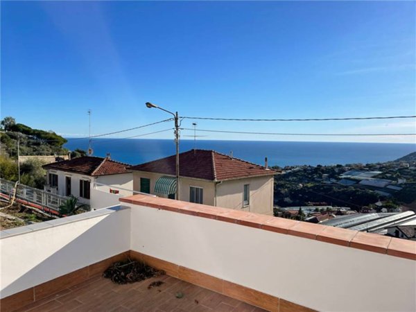 casa indipendente in vendita a Sanremo