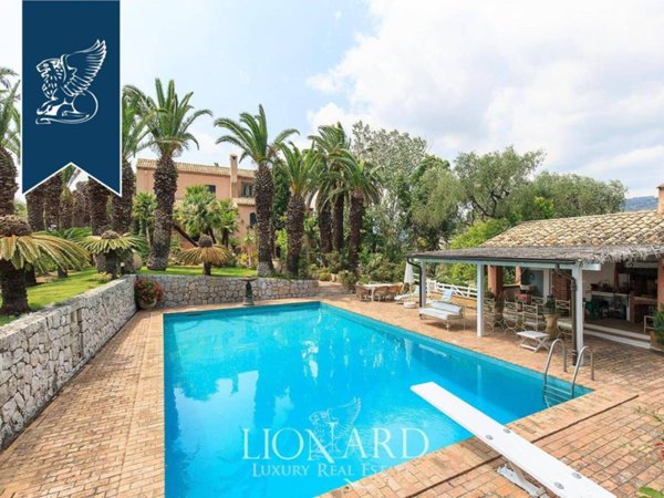 casa indipendente in vendita a Sanremo in zona Bussana