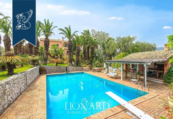 casa indipendente in vendita a Sanremo in zona Bussana