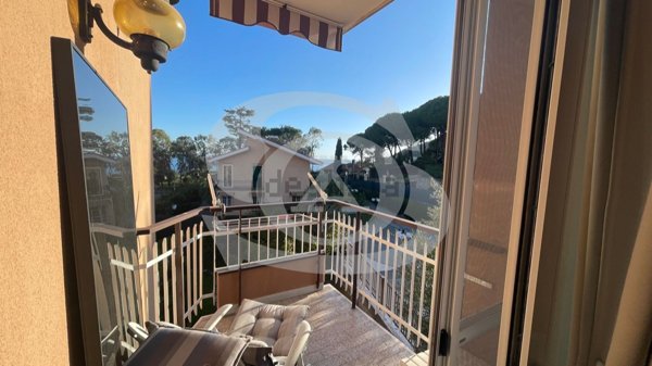 appartamento in vendita a Sanremo in zona Coldirodi