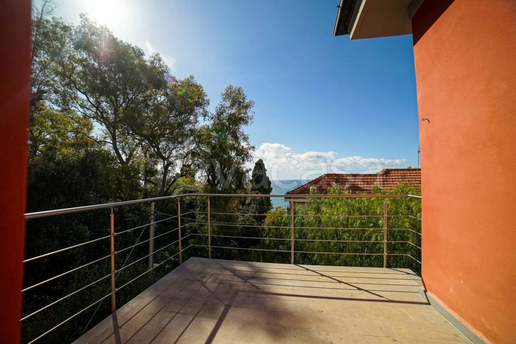 casa indipendente in vendita a Sanremo