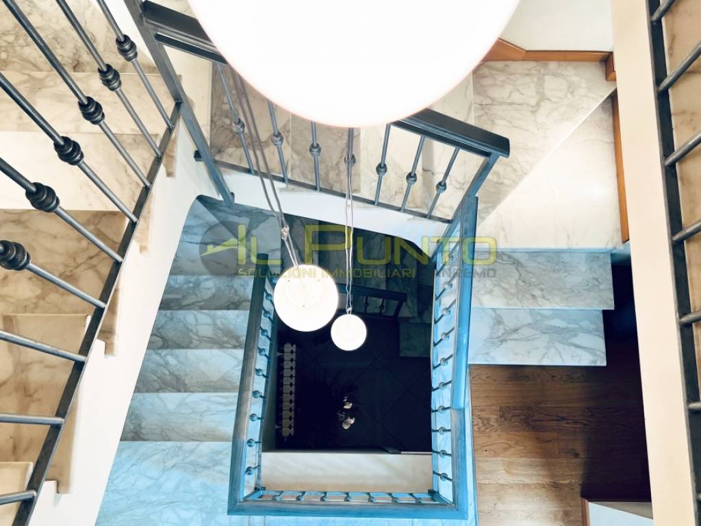 casa indipendente in vendita a Sanremo