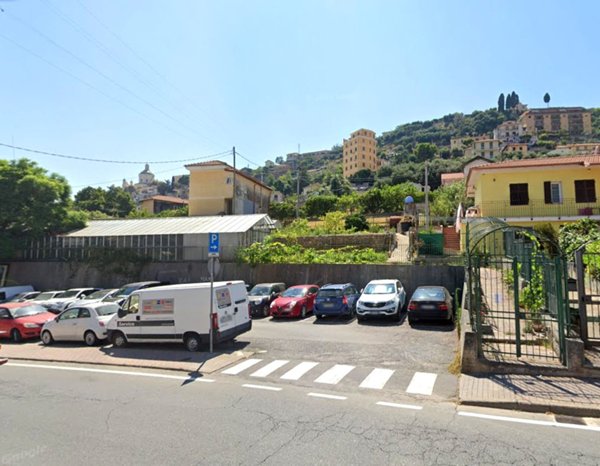 negozio in vendita a Sanremo