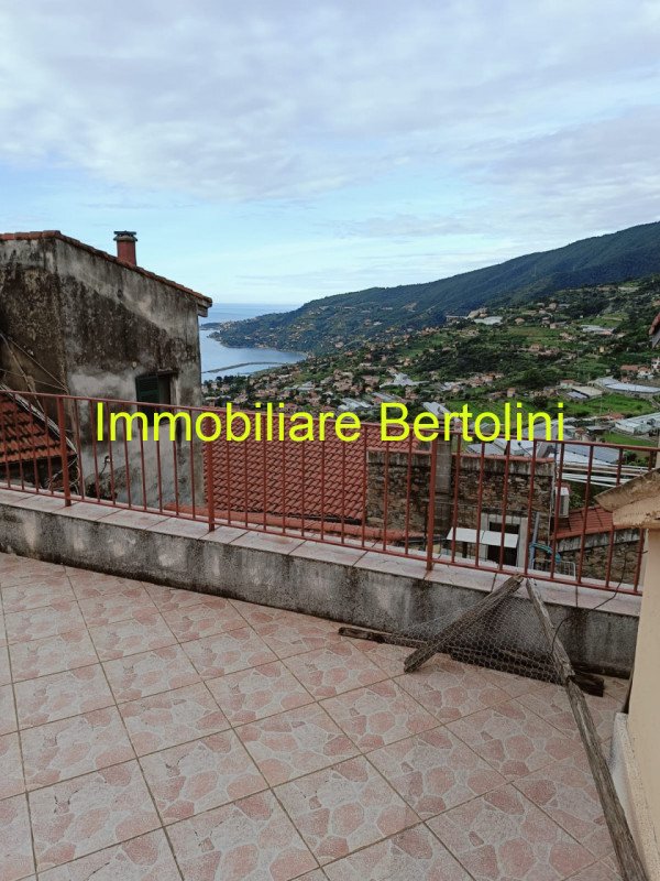 appartamento in vendita a Sanremo in zona Coldirodi