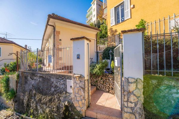 casa indipendente in vendita a Sanremo