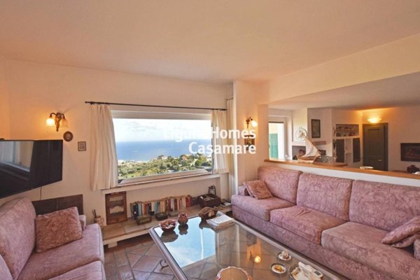 casa indipendente in vendita a Sanremo in zona Coldirodi