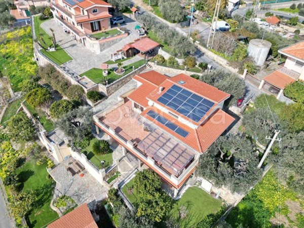 casa indipendente in vendita a Sanremo