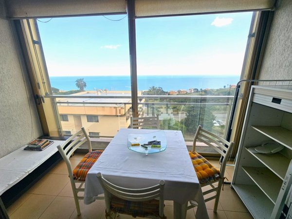 appartamento in vendita a Sanremo in zona Coldirodi