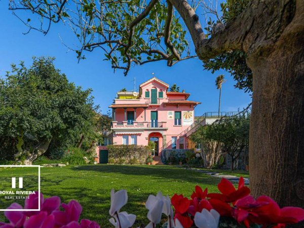 casa indipendente in vendita a Sanremo