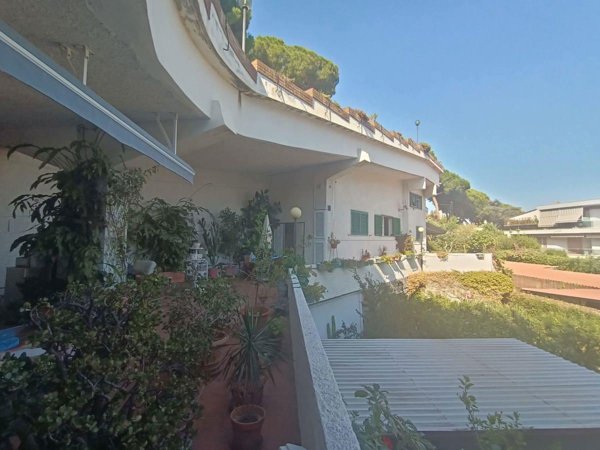 casa indipendente in vendita a Sanremo