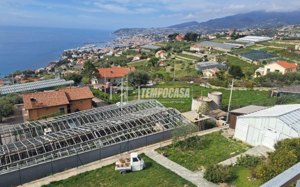 appartamento in vendita a Sanremo in zona Poggio