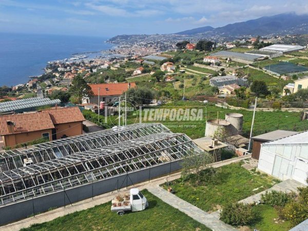 appartamento in vendita a Sanremo in zona Poggio