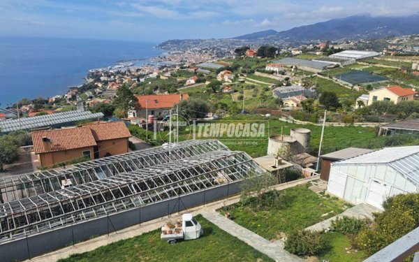 appartamento in vendita a Sanremo in zona Poggio