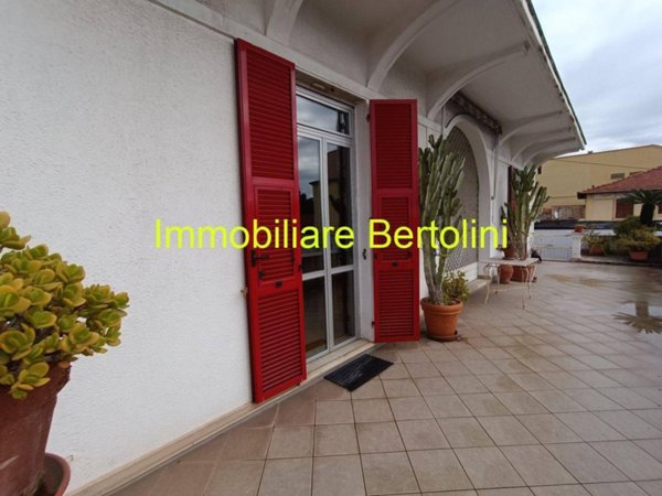 casa indipendente in vendita a Sanremo