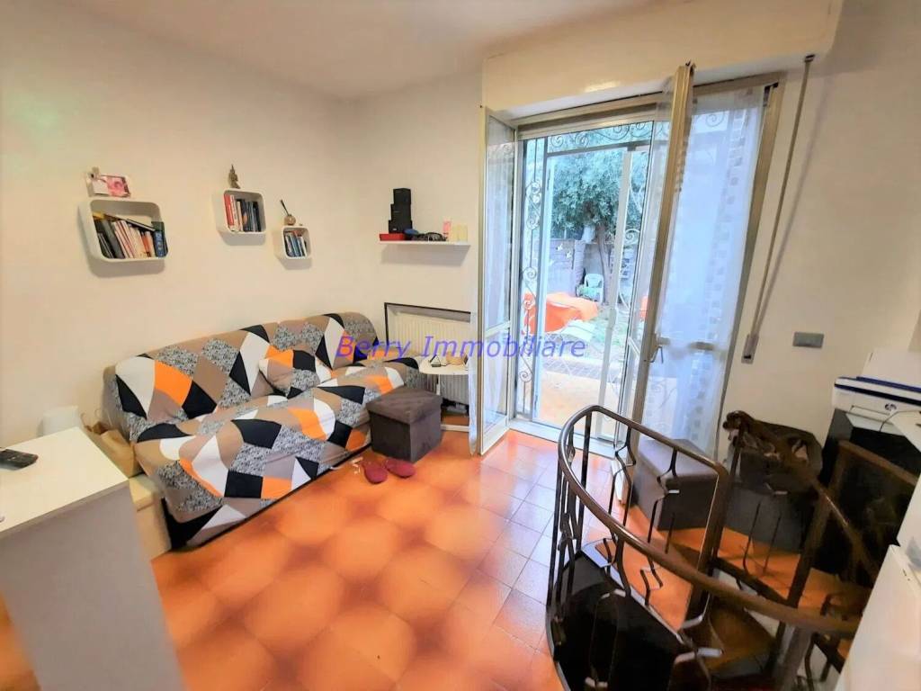 appartamento in vendita a Sanremo in zona Coldirodi