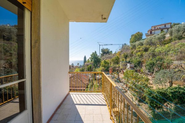 appartamento in vendita a Sanremo in zona Poggio