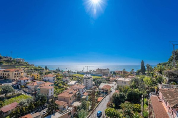 appartamento in vendita a Sanremo in zona Bussana