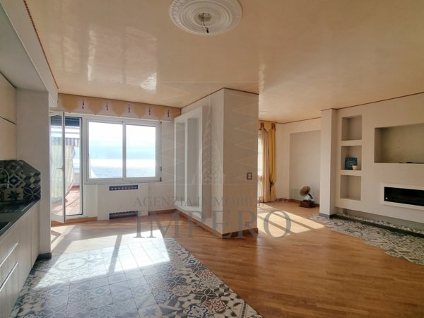 appartamento in vendita a Sanremo in zona Bussana