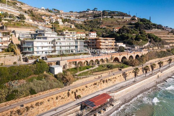 appartamento in vendita a Sanremo