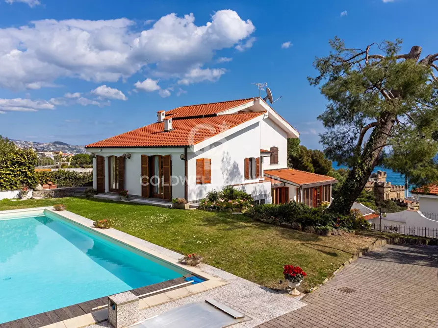 casa indipendente in vendita a Sanremo