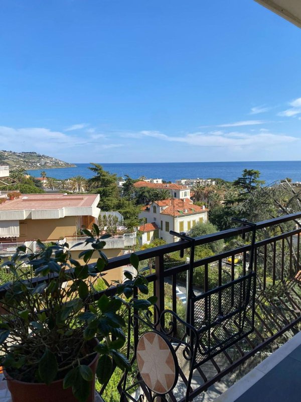 appartamento in vendita a Sanremo