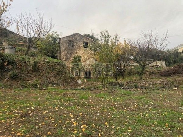appartamento in vendita a Sanremo in zona Poggio