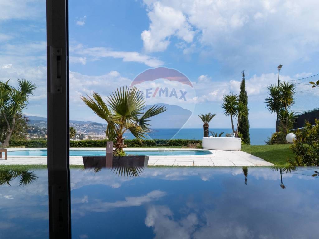 casa indipendente in vendita a Sanremo