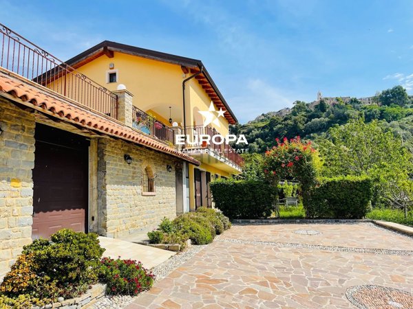 casa indipendente in vendita a Sanremo