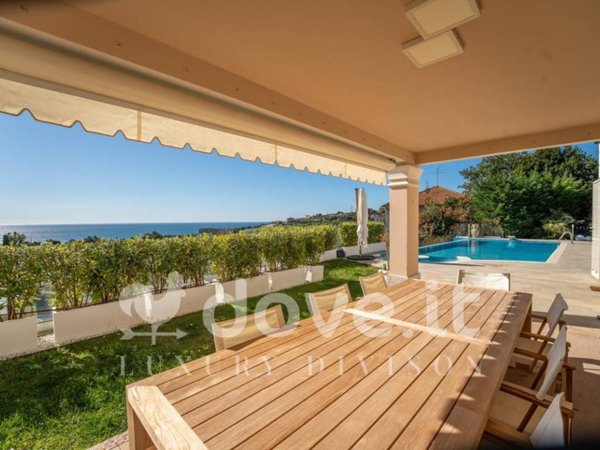 casa indipendente in vendita a Sanremo