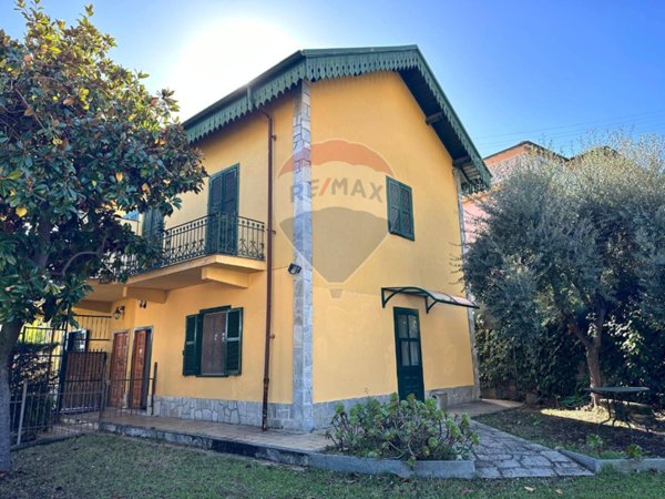 casa semindipendente in vendita a Sanremo